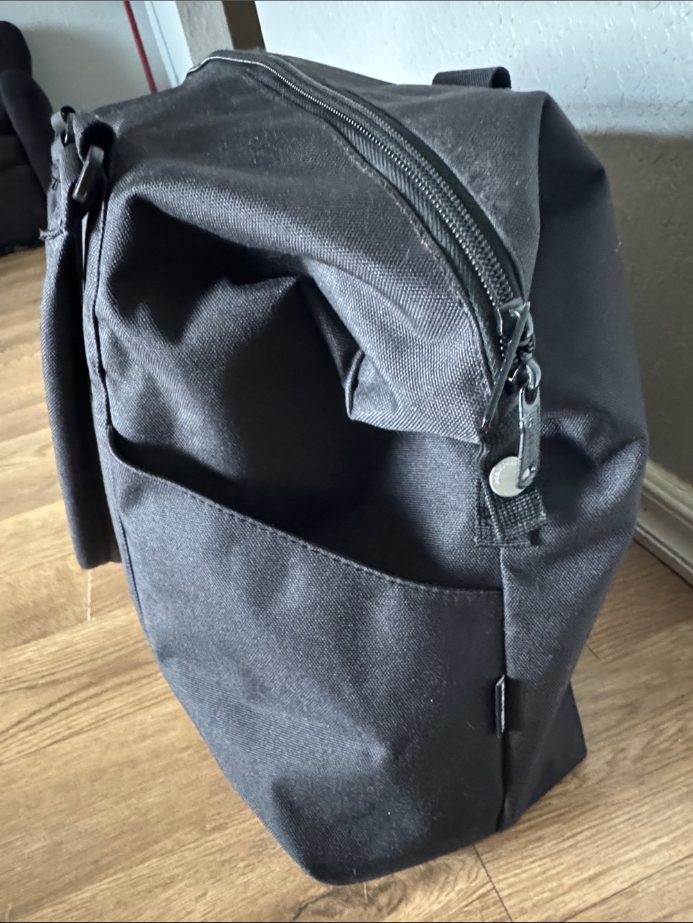 Herschel Supply Co. Black Travel Duffel Tote - Picture 14 of 15